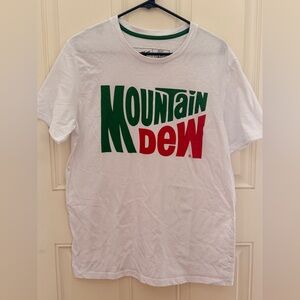 Mountain Mtn Dew White Graphic Short Sleeve T-Shirt Mens Size Large NWOT
